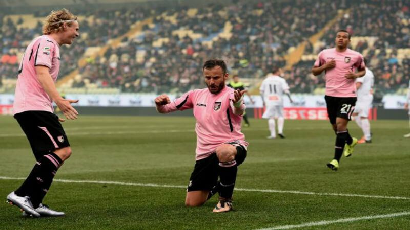 Palermo vs Foggia – OOver Under BTTS Tips – Tips pré jogo (Pré Live) de futebol internacional. Este serviço recomenda tips no mercado de golos, overs, unders e BTTS (ambas as equipas marcam). Este serviço procura odds desajustadas para os respetivos mercados de golos e assim poder ter ganhos a longo prazo.
